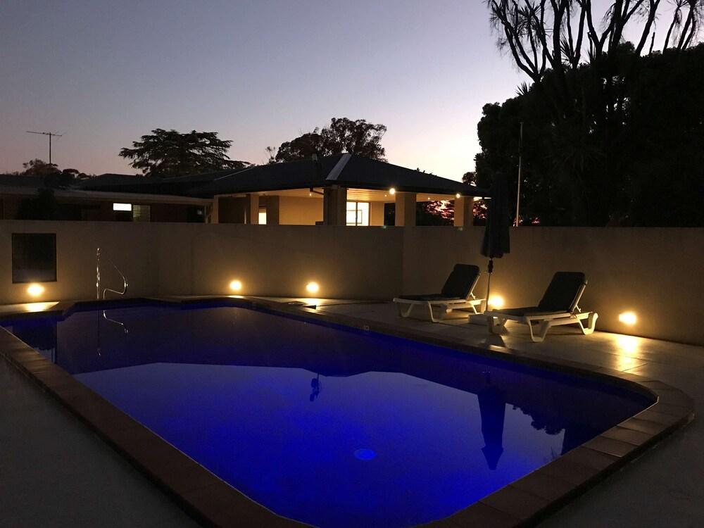 Beechworth Motor Inn Dış mekan fotoğraf